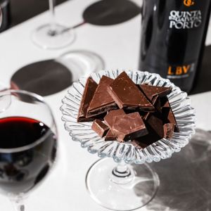 Dia dos Namorados: Decanter sugere combinações irresistíveis de vinho e chocolate